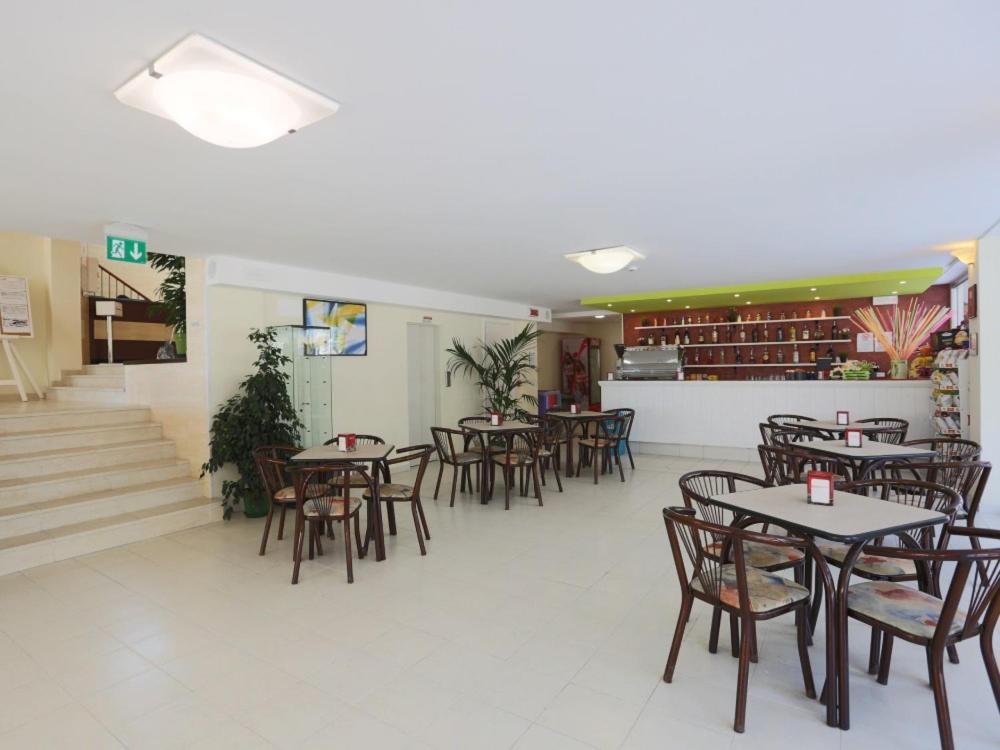Hotel Marina Beach - Azzurro Club Равенна Екстер'єр фото