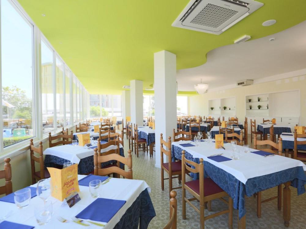 Hotel Marina Beach - Azzurro Club Равенна Екстер'єр фото