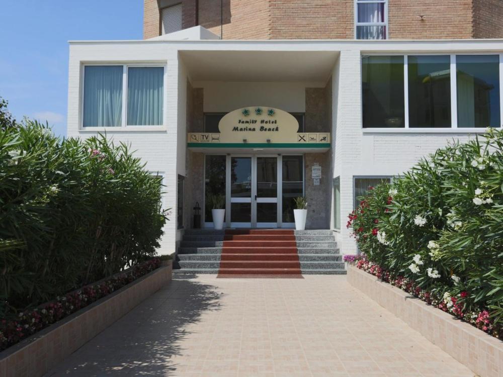 Hotel Marina Beach - Azzurro Club Равенна Екстер'єр фото