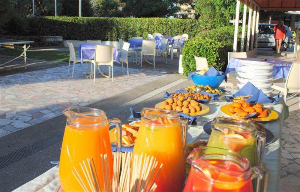 Hotel Marina Beach - Azzurro Club Равенна Екстер'єр фото