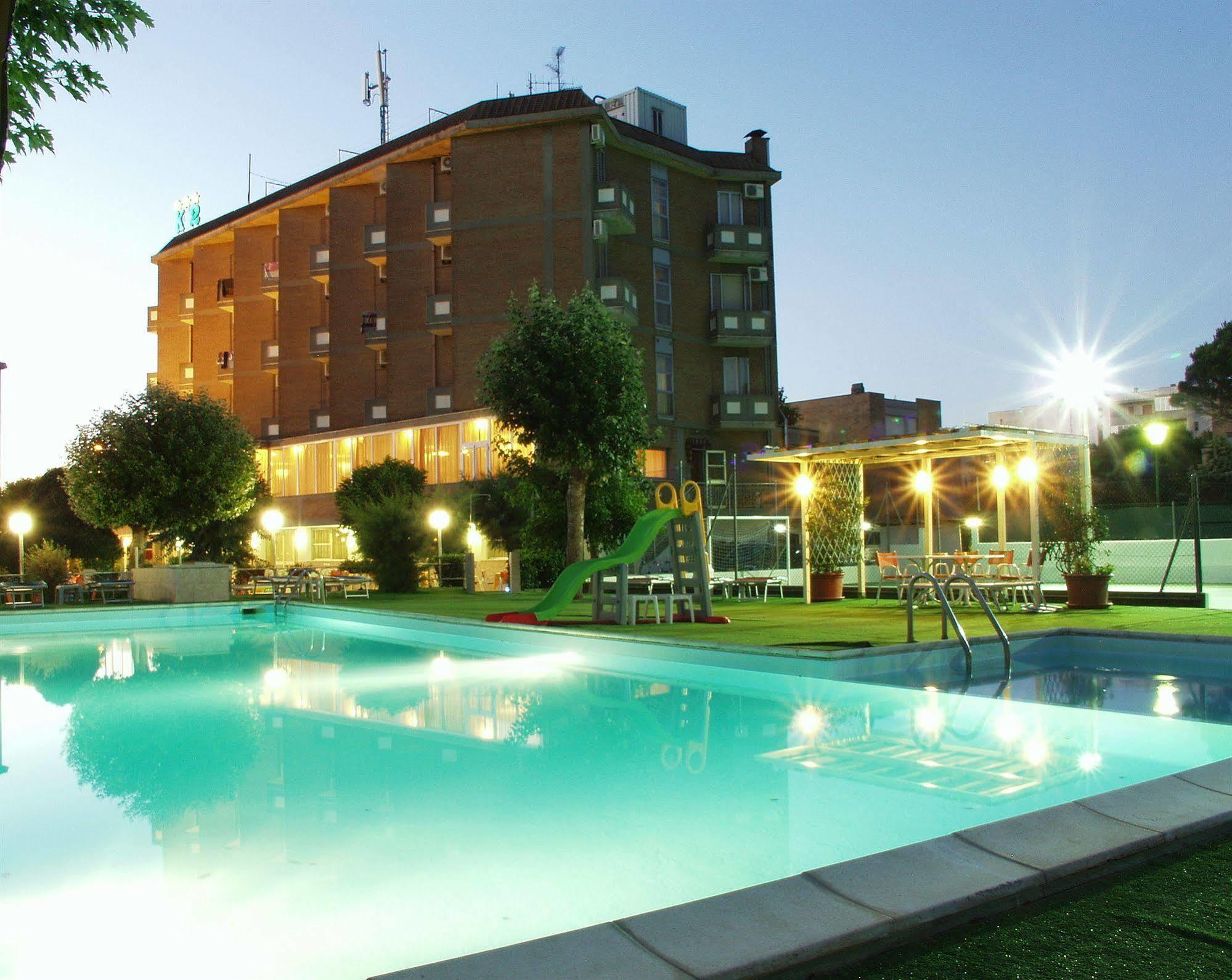Hotel Marina Beach - Azzurro Club Равенна Екстер'єр фото